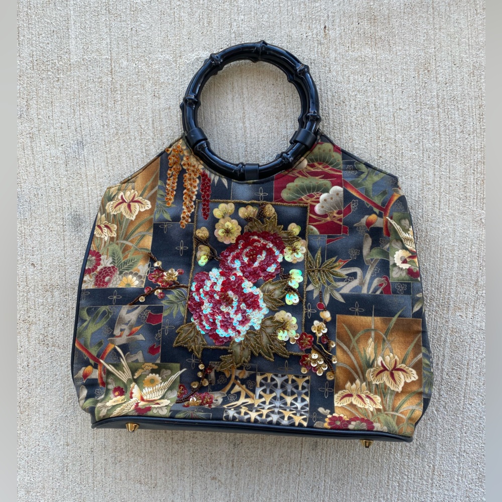 Prezzo Floral Embroidered Beaded Tote Bag